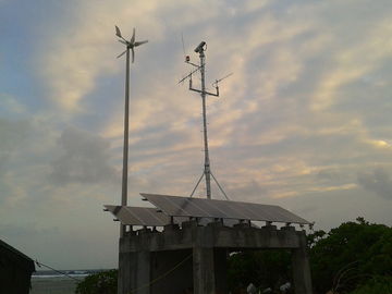 Il vento ed il sistema ibrido solare, le Telecomunicazioni basano il generatore eolico a turbina 1500W